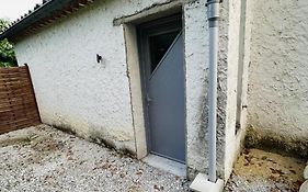 Bel Appartement calme dans villa Provençale